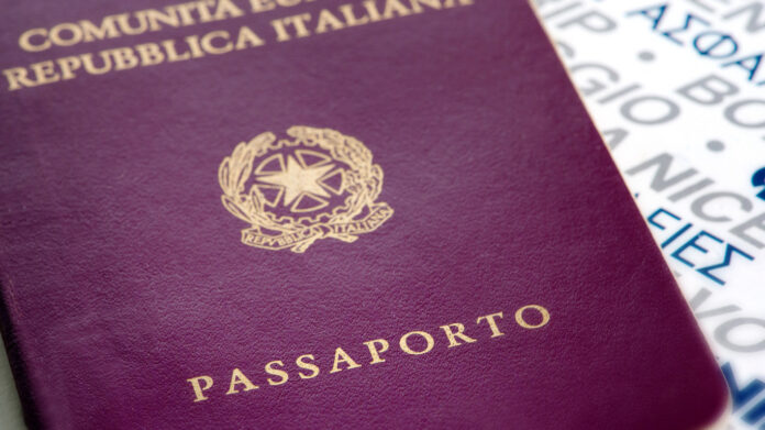 costi passaporto carta identità patente