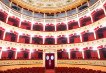 Incendio teatro Sannazaro Napoli: sgomento e tristezza